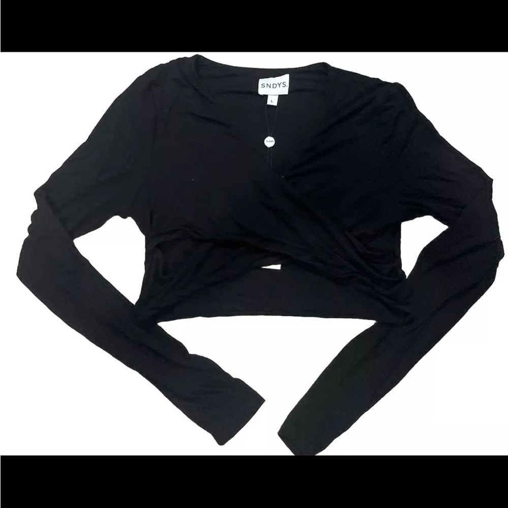 SNYDS Black Wrap Around long Sleeve Crop Tee Size Large